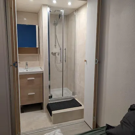 홈스테이 Avec Douche Privative 쉬빌리에르